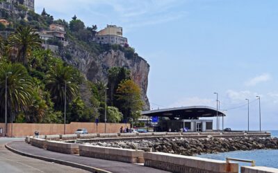 Nizza24 martedì 4 novembre: chiusura del confine costiero Mentone-Ventimiglia – Truffa Carte di Credito – Charles Leclerc si fidanza – Météo