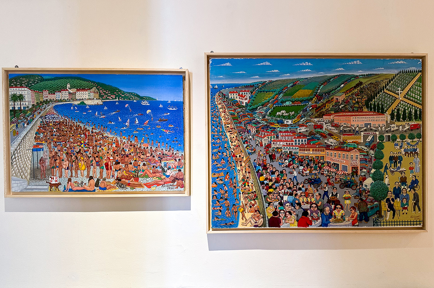 a (2) Musée de l'Art Naïf