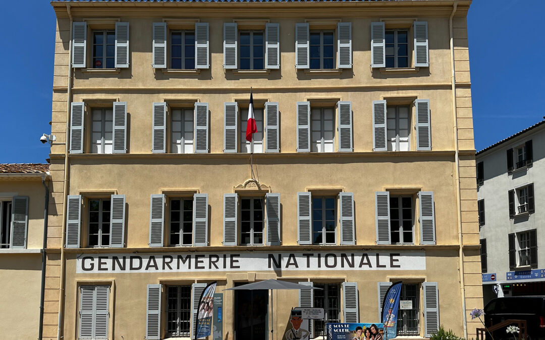 Il Musée de la Gendarmerie et du cinéma – Côte à côte