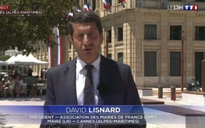 Il sindaco Lisnard invita i cittadini davanti ai municipi di Francia