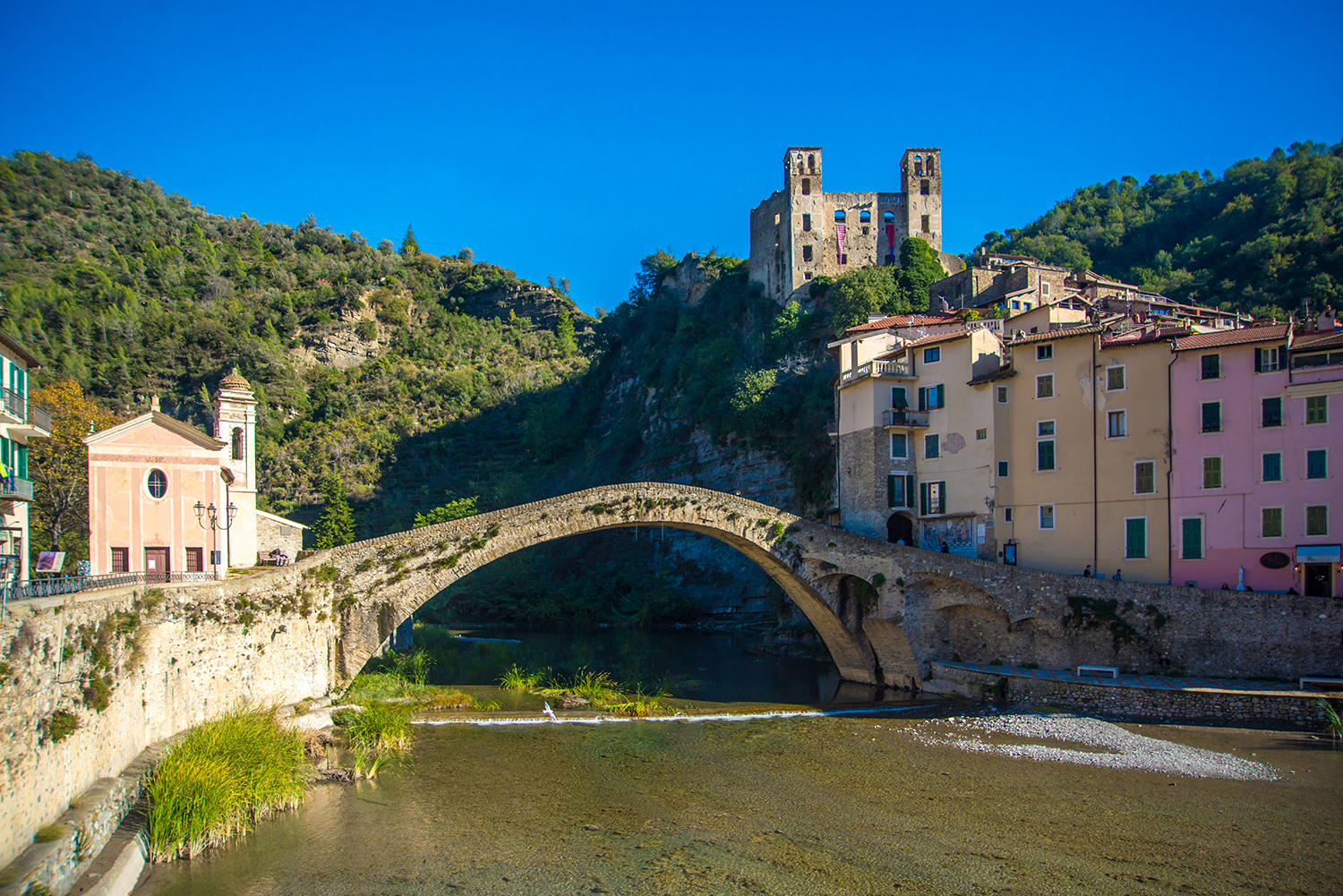 a (2) Dolceacqua