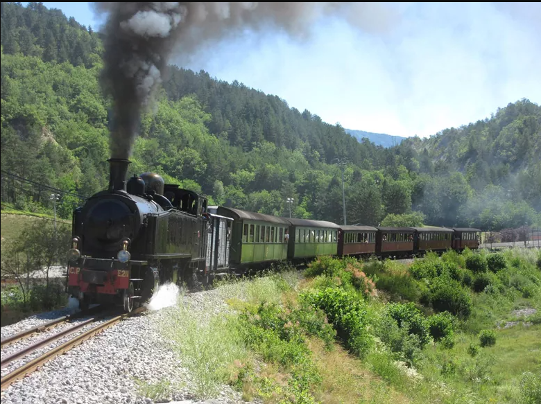 Nizza24: Train de Pignes (Nizza-Dignes) a ranghi ridotti – allarme incendi – Continua la Canicola