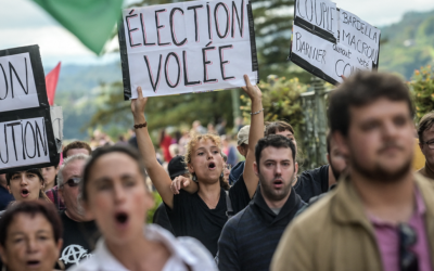 Nizza24: Proteste in tutta la Francia, “elezioni rubate” – L’abate Pierre, un predatore sessuale – Chiuse le Olimpiadi di Parigi