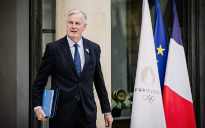 Nizza24: Caduta governo Bariner, le conseguenze ben spiegate – Accese le palme sulla Prom – Antibes, chiude Marineland
