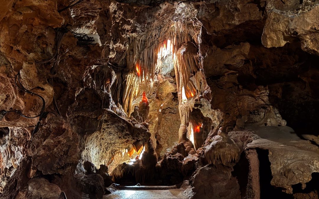 La grotta di Saint-Cézaire – Côte à côte