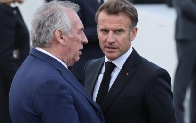Francia24: Bayrou al bivio, crisi in vista – Macronisti divisi – Macron attacca israele – Venticinque Dipartimenti in Allerta Arancione per Forti Temporali