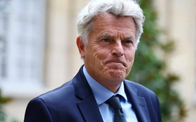 Outside Source: Parità dei candidati: il PCF sanzionato per aver presentato troppe donne alle legislative del 2024