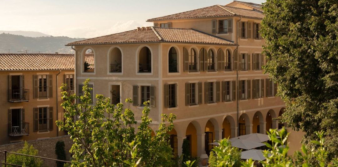 Nizza24 martedì 11 novembre: L’Hotel di Nizza tra i Migliori al Mondo – Alberto II in Sud America – Oggi è la Fête de l’Armistice