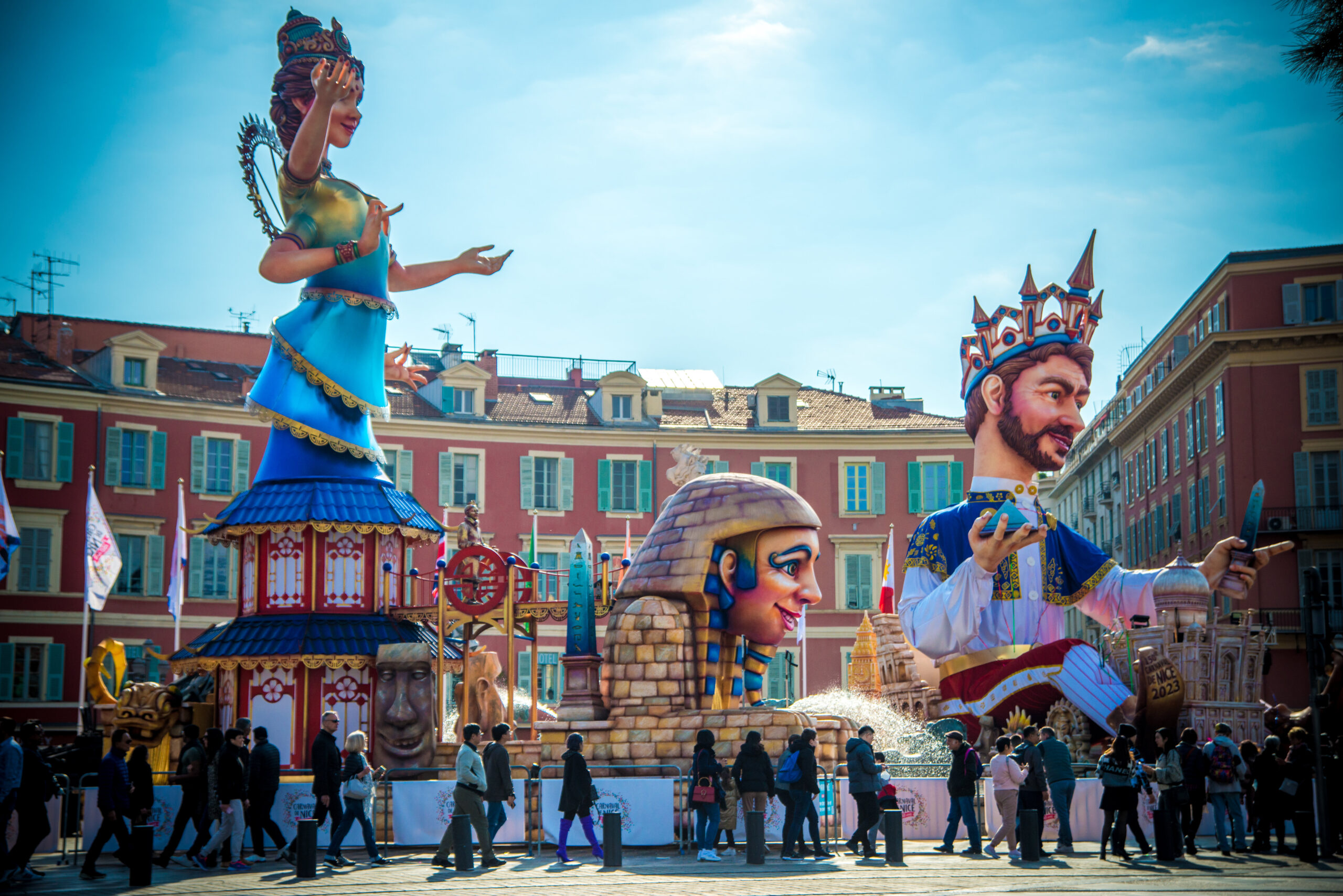 a (2) carnevale di Nizza