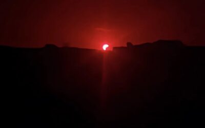Eclissi ben visibile a Nizza – Prefetto taglia 20 km/h i limiti velocità in Île-de-France- Francia perde 20,4% di potenza elettrica a causa dell’ondata di calore – Meteo Parigi, Monte Carlo e Milano