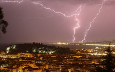 Alpes‑Maritimes : alerte orange, Nice ferme les parcs et le front de mer